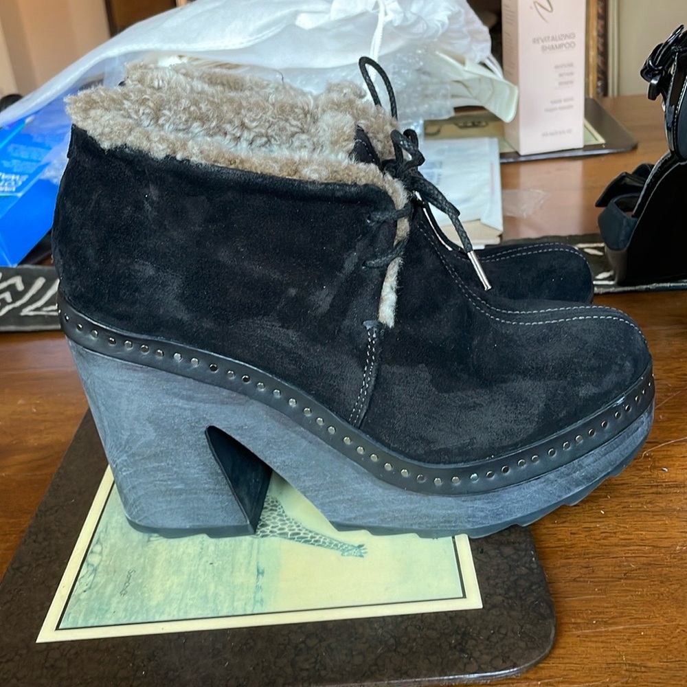 Gorgeous Rag &Bone Booties - image 4